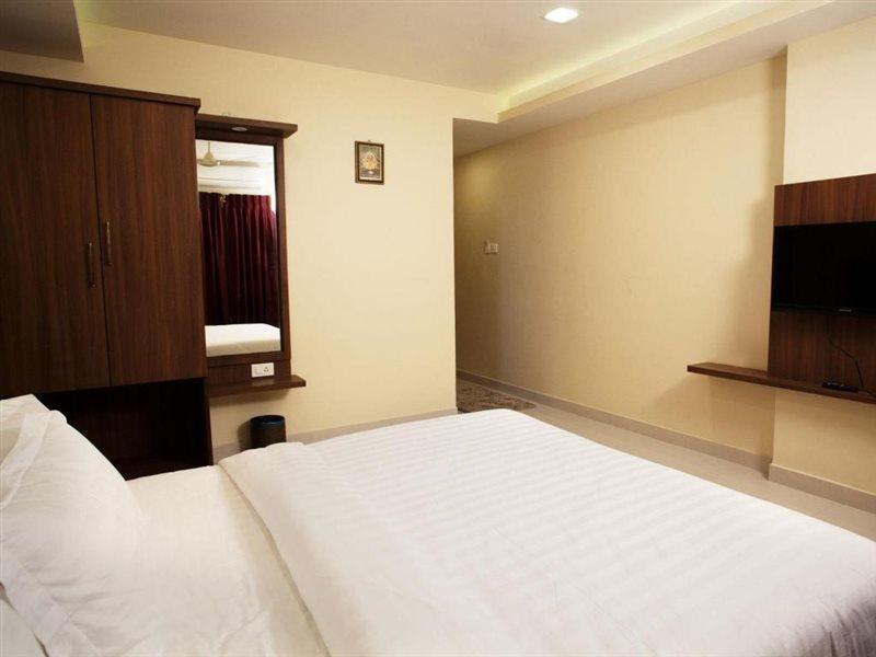 Hotel Mahalakshmi Residency Kolluru Luaran gambar